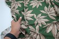 Штапель Листья бежевые на зеленом - фото 10647